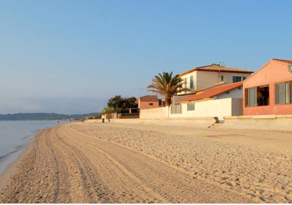 Maisonnette Climatisee A 35M De La Plage De La Capte Hyeres Villa Exterior photo